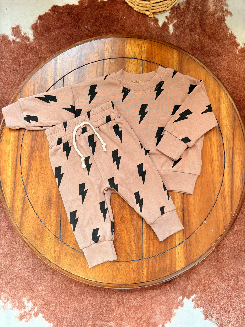 Mocha Lightning Bolt Set