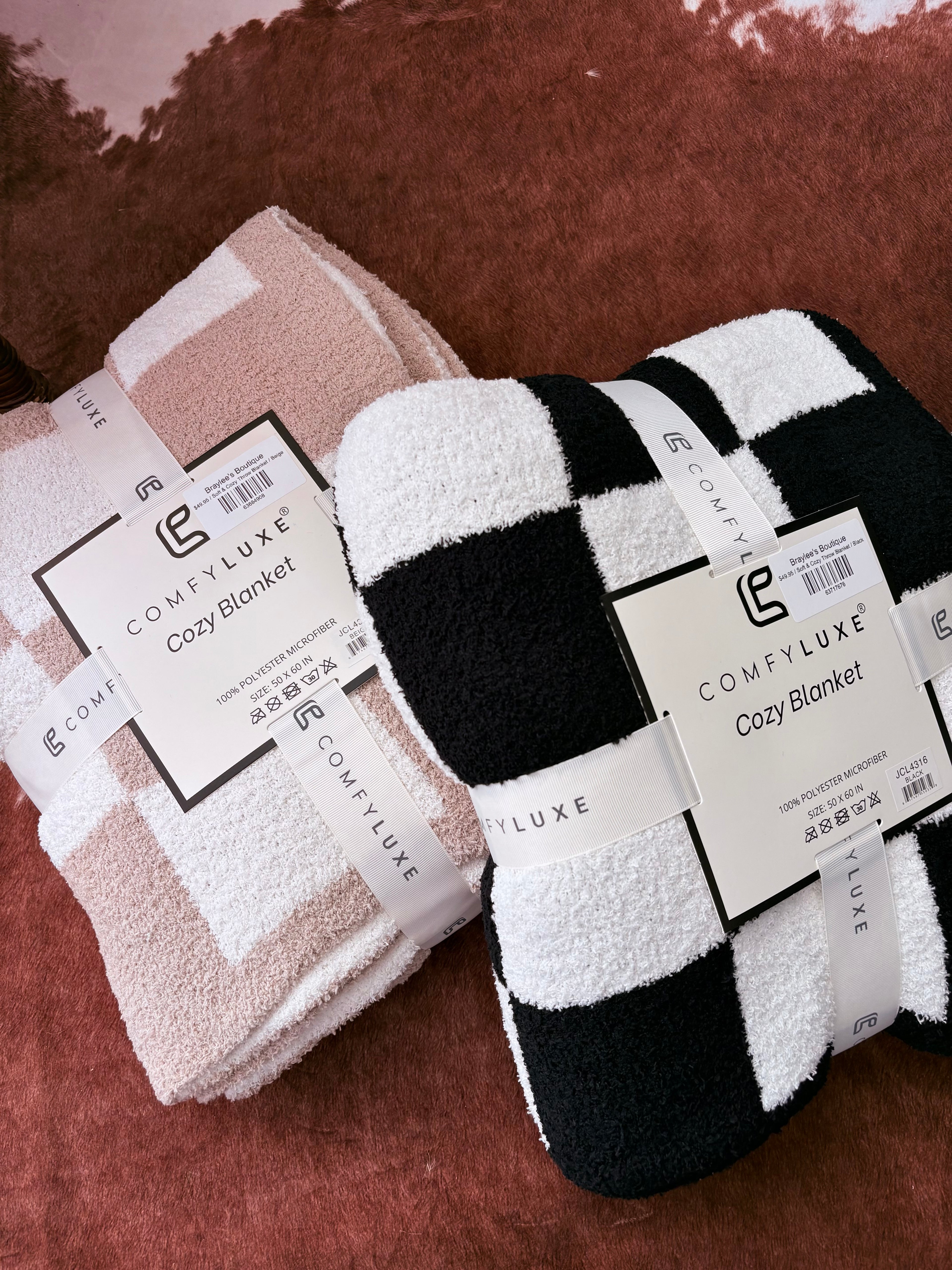 Soft & Cozy Throw Blanket