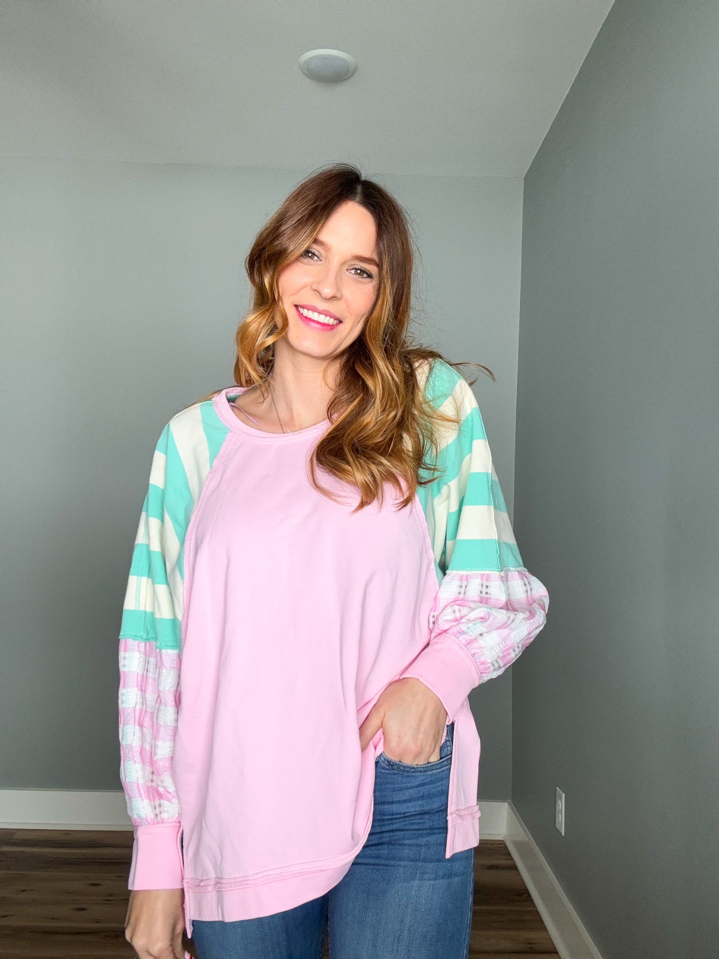 Striped Sleeves Sweatshirt