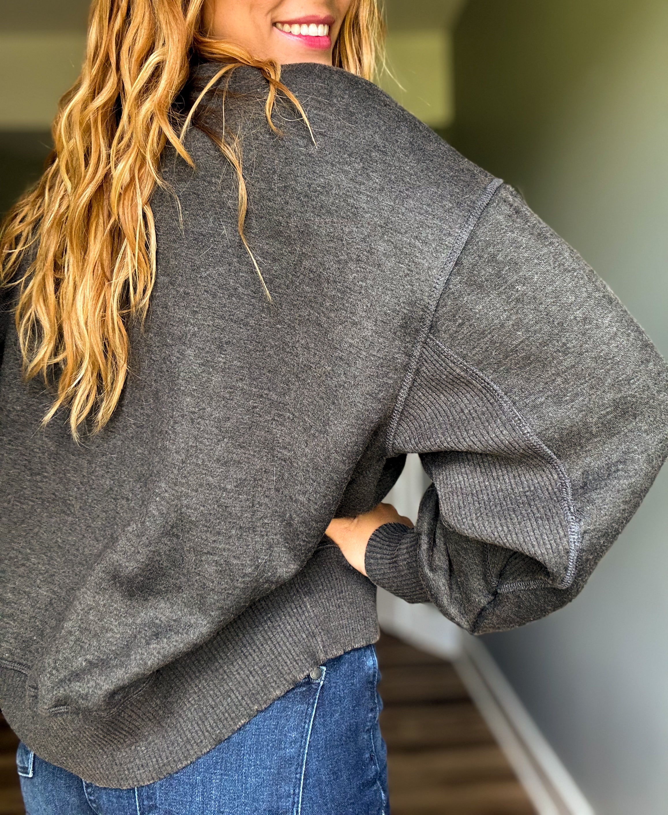 Black Fleece Oversized Pullover