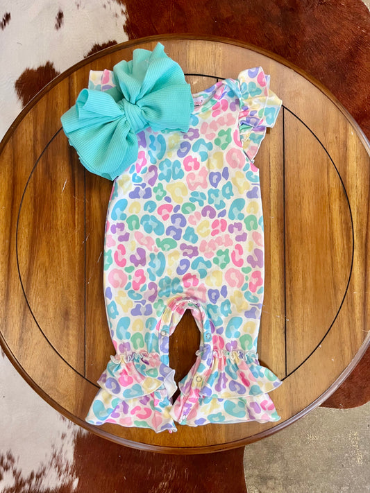 Pastel Leo romper