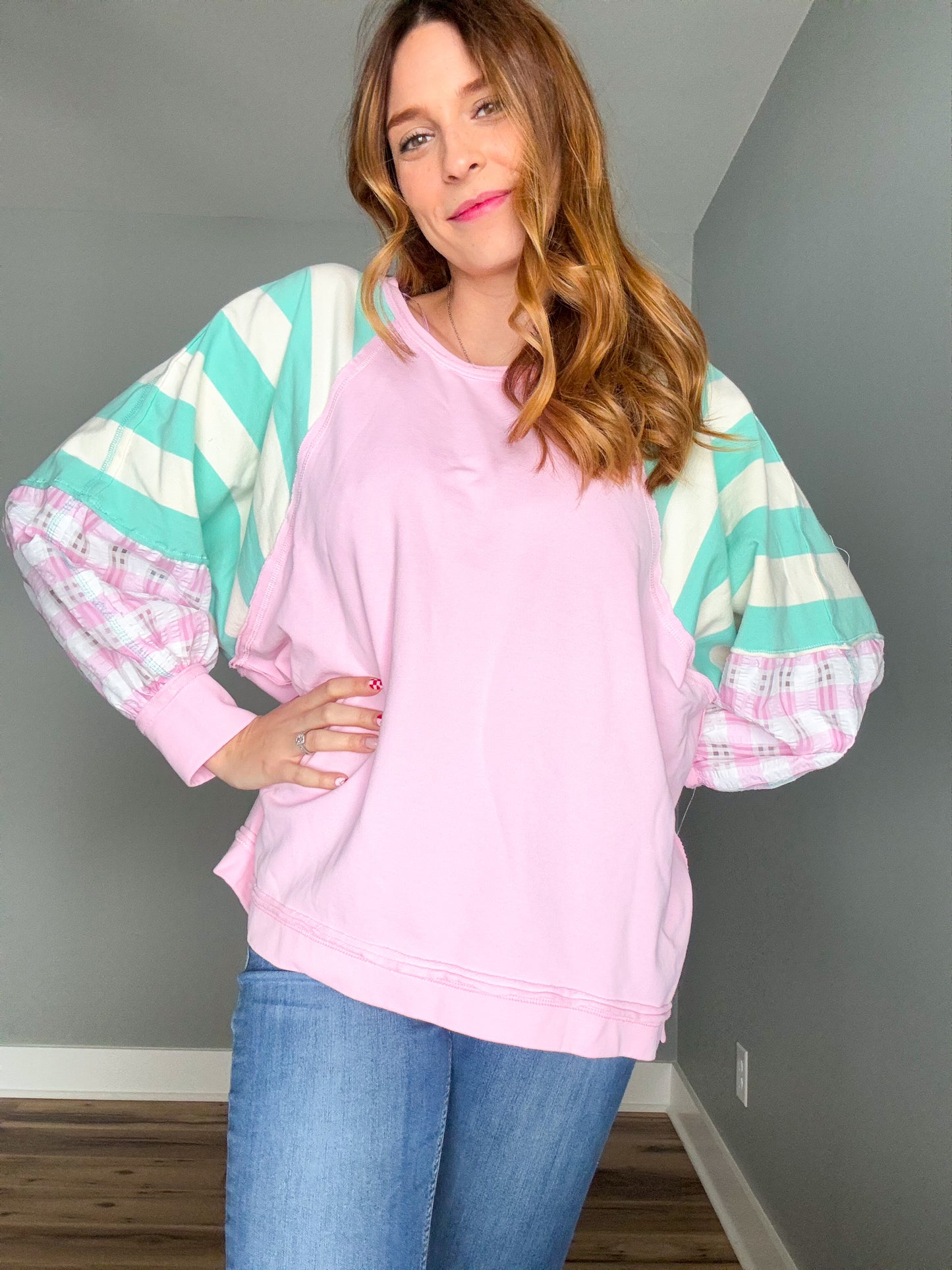 Striped Sleeves Sweatshirt